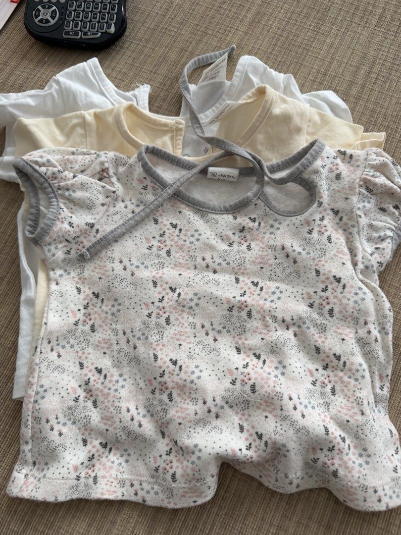 Tiny Button (Category: Babies & Kids Fashion) located in Kuala Lumpur. Submitted by prelovedbykekya (Listing ID 1467705754, Image 1). Description: 6-12m No stain, like new Take all for RM20.