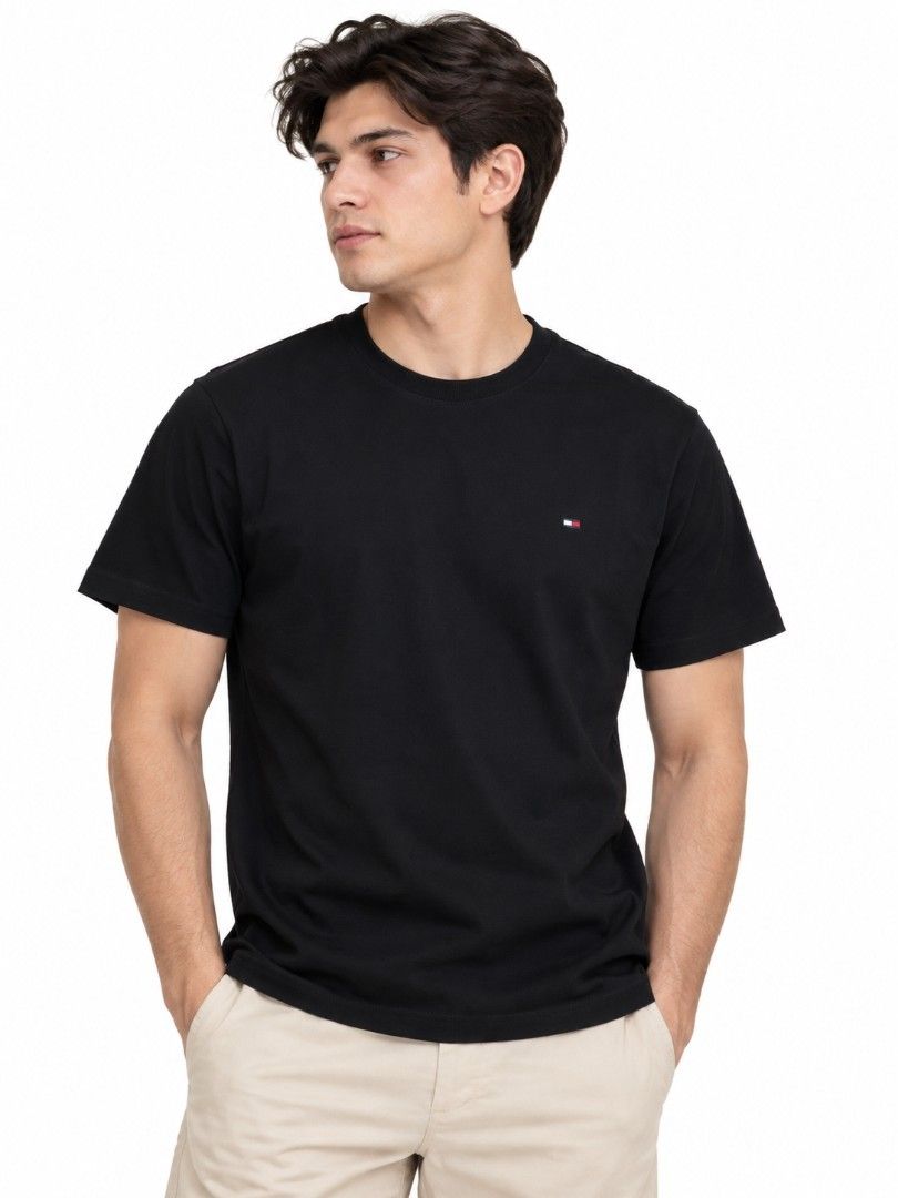 TOMMY HILFIGER SHIRT (Category: Tshirts & Polo Shirts ) located in Dumaguete. Submitted by kingepoy (Listing ID 1467651940, Image 1). Description: Large Width 21.5 / Length 27.5 Excellent Condition 9.8/10 Color Rate No issues.
