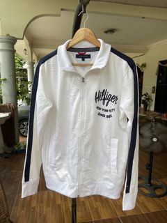 (Category: ) located in . Submitted by casablancas_store (Listing ID 1467641822, Image 1). Description: .