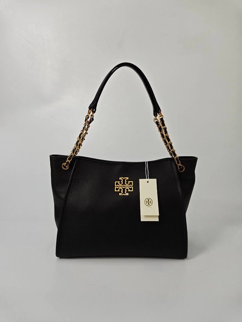 Tory Burch Britten Small Slouchy Tote black (Category: Shoulder Bags) located in Quezon City. Submitted by brittneytan (Listing ID 1467667828, Image 2). Description: .