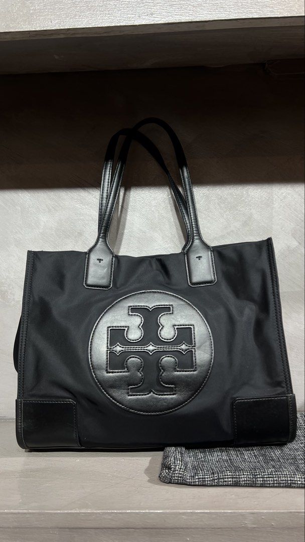 Tory Ella (small) (Category: Shoulder Bags) located in Manila. Submitted by source.selection (Listing ID 1467687234, Image 1). Description: .
