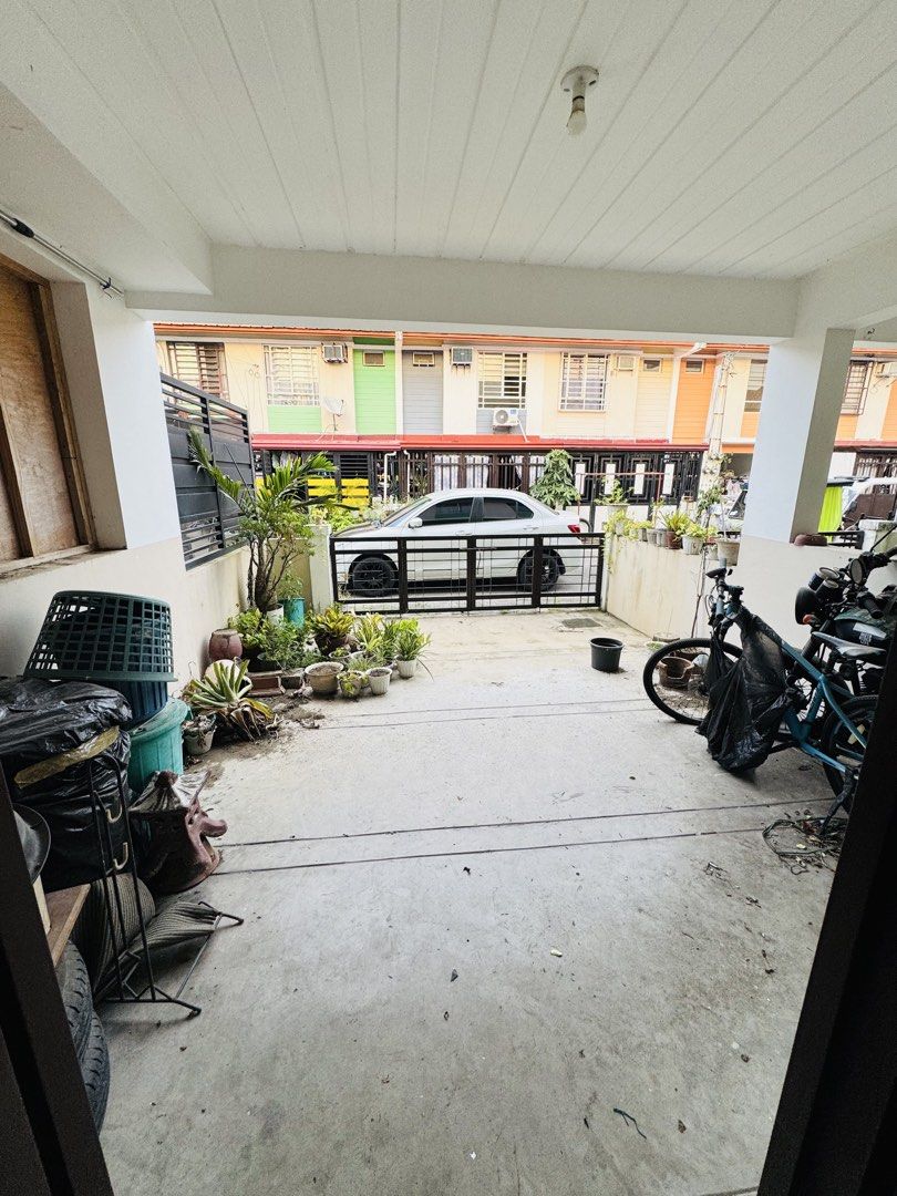 Townhouse for Sale (Category: Townhouse) located in Pasig City. Submitted by chic.shopaholic (Listing ID 1467655334, Image 2). Description: Townhouse 2 floors 3 rooms 2 toilet and bathroom 1 garage that can accommodate a sedan and 1 motorcycle 3.5M slightly negotiable - with complete papers. Legal documents will be arranged at the purchaser’s expense which is included in the agreed sale price..