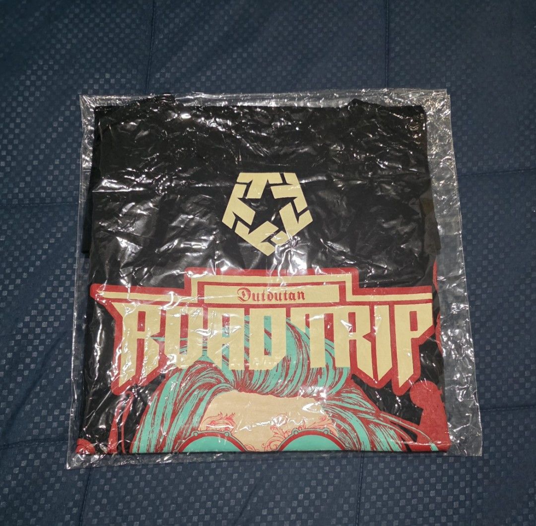 Tribal Road Trip XL (Category: Tshirts & Polo Shirts ) located in Santa Rosa. Submitted by rowhell09 (Listing ID 1467776630, Image 3). Description: Tribal Roadtrip XL, Excellent Condi 💸700 MOD. LBC MOP. BDO, GCASH LOC. NUEVA ECIJA Meet up. Santa rosa Nueva Ecija - Design: Road Trip graphic (front and back print with blue hair, Drum Duel, and Shred Fest text) - Size: XL - Style: Short sleeves, crew neck - Condition: Brand new, still sealed in ori