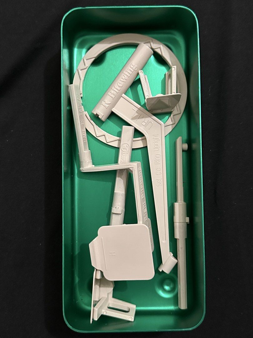 Twist Flip Paralleling Device with case (Category: Medical Supplies & Tools) located in Manila. Submitted by reiiisee (Listing ID 1467757726, Image 1). Description: Rfs: decluttering Loc: Manila.