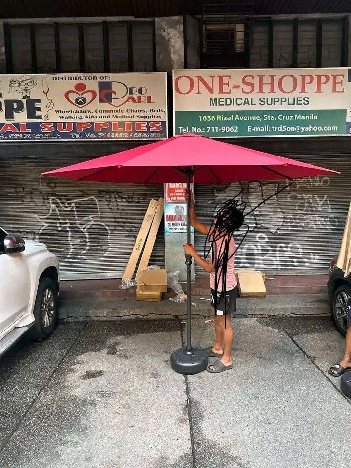 Umbrella tent (Category: Announcements) located in Quezon City. Submitted by anghies_shop (Listing ID 1467635504, Image 3). Description: .