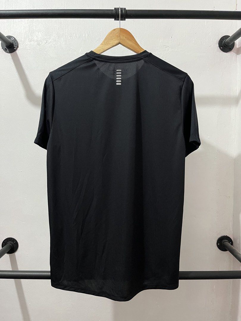 Under Armour Running Heatgear (Category: Activewear) located in Santa Barbara. Submitted by znaethrifthing (Listing ID 1467641488, Image 2). Description: Like new 20 width 27-28 length Plus sf Pangasinan location.