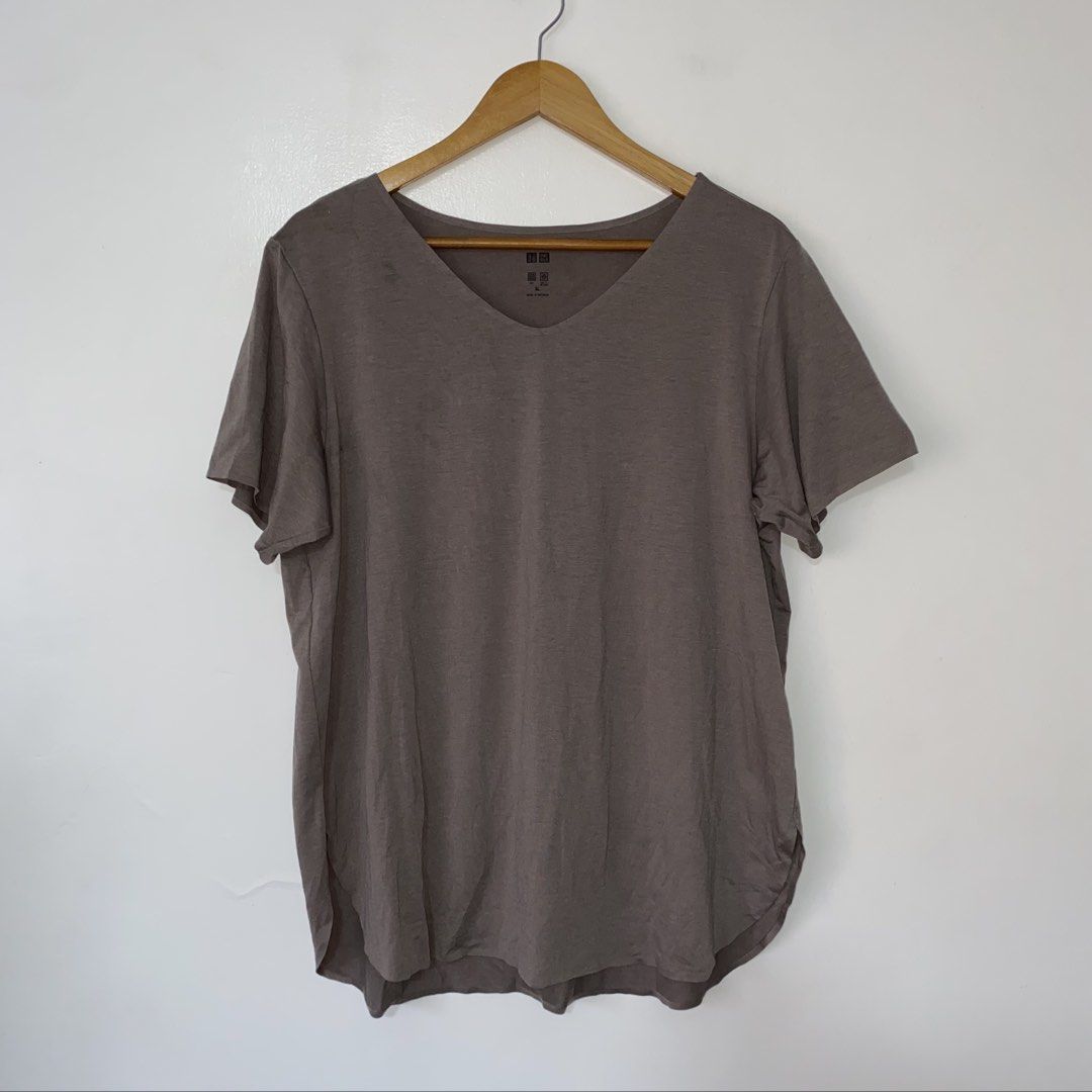 UNIQLO airism active top (Category: Activewear) located in San Jose del Monte. Submitted by mamiracky (Listing ID 1467698763, Image 2). Description: .