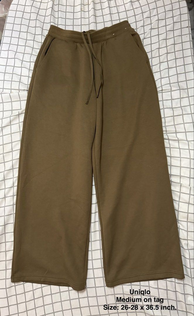 Uniqlo Dry Sweat Wide Pants (Category: Other Bottoms) located in Quezon City. Submitted by pinkyswearshop (Listing ID 1467687356, Image 1). Description: .
