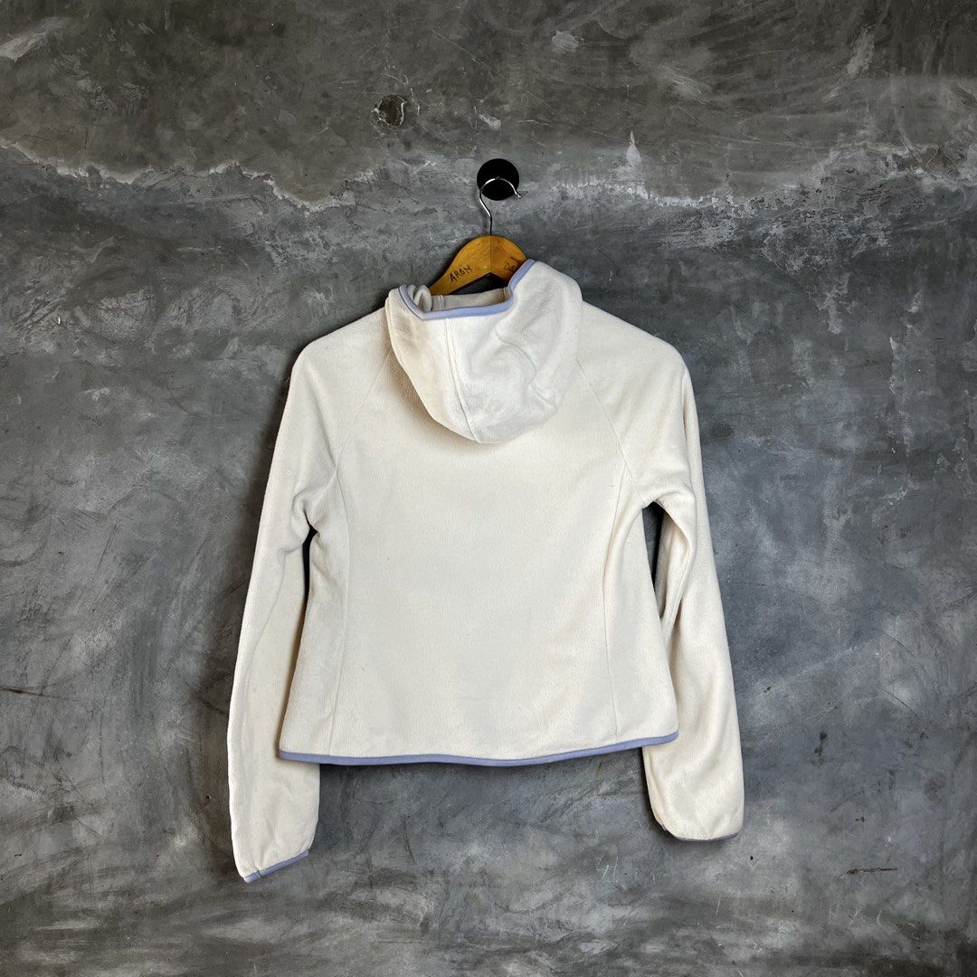 UNIQLO FLEEC HOODED JACKET LIGHTWEIGHT (Category: Coats, Jackets and Outerwear) located in Minalin. Submitted by winterjacket.ph (Listing ID 1467668217, Image 2). Description: UNIQLO FLEECE HOODED JACKET LIGHTWEIGHT Width 17.5 Length 21 Small on Tag Good as new 450 + SF .