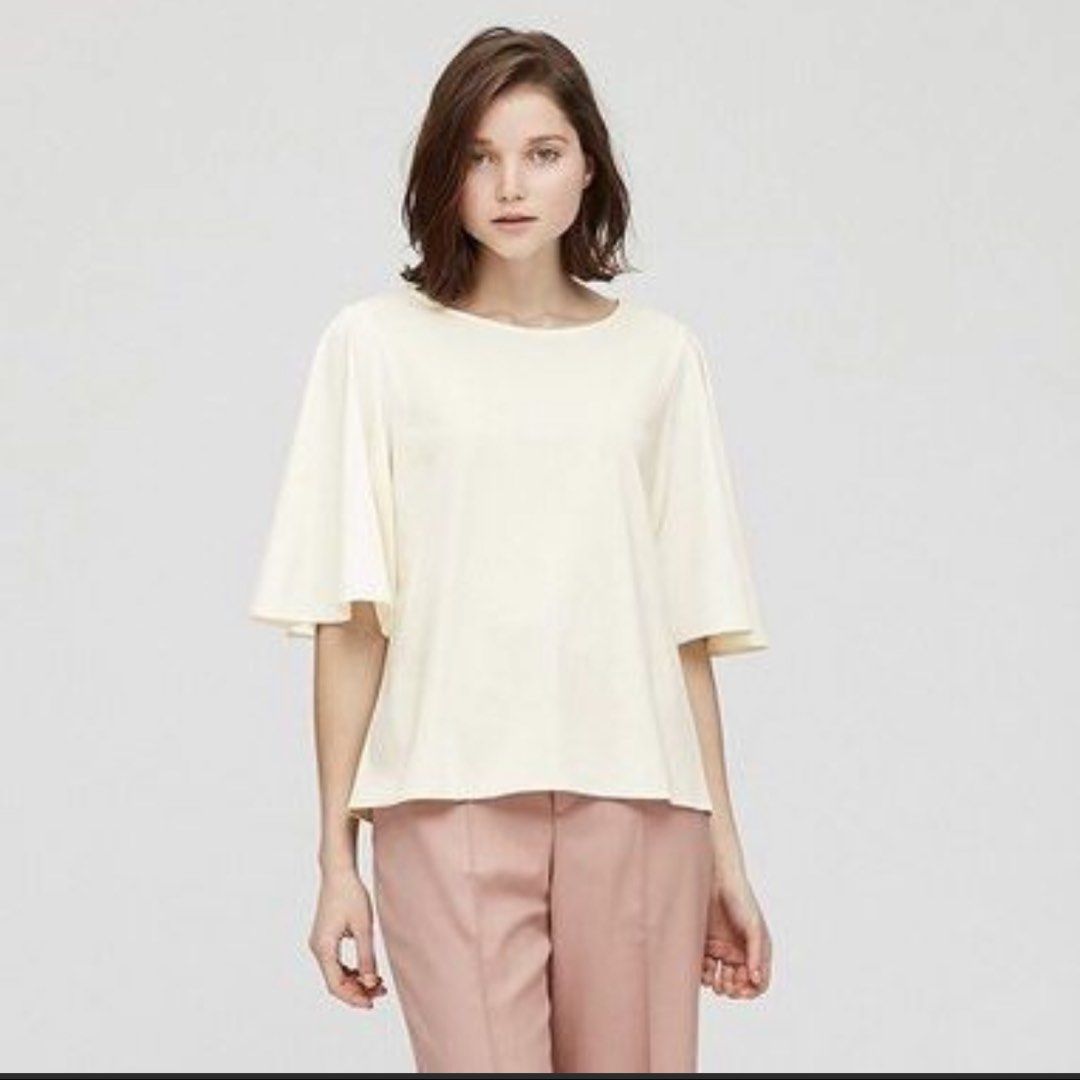 UNIQLO jersey crepe (Category: Blouses) located in San Jose del Monte. Submitted by senorita_wella (Listing ID 1467777307, Image 2). Description: .