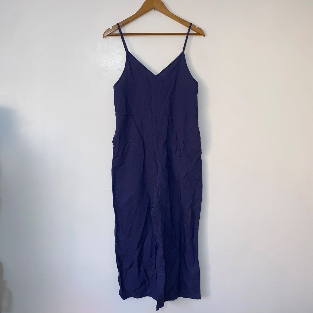 UNIQLO linen blend jumpsuit (Category: Jumpsuits) located in San Jose del Monte. Submitted by mamiracky (Listing ID 1467707148, Image 2). Description: .