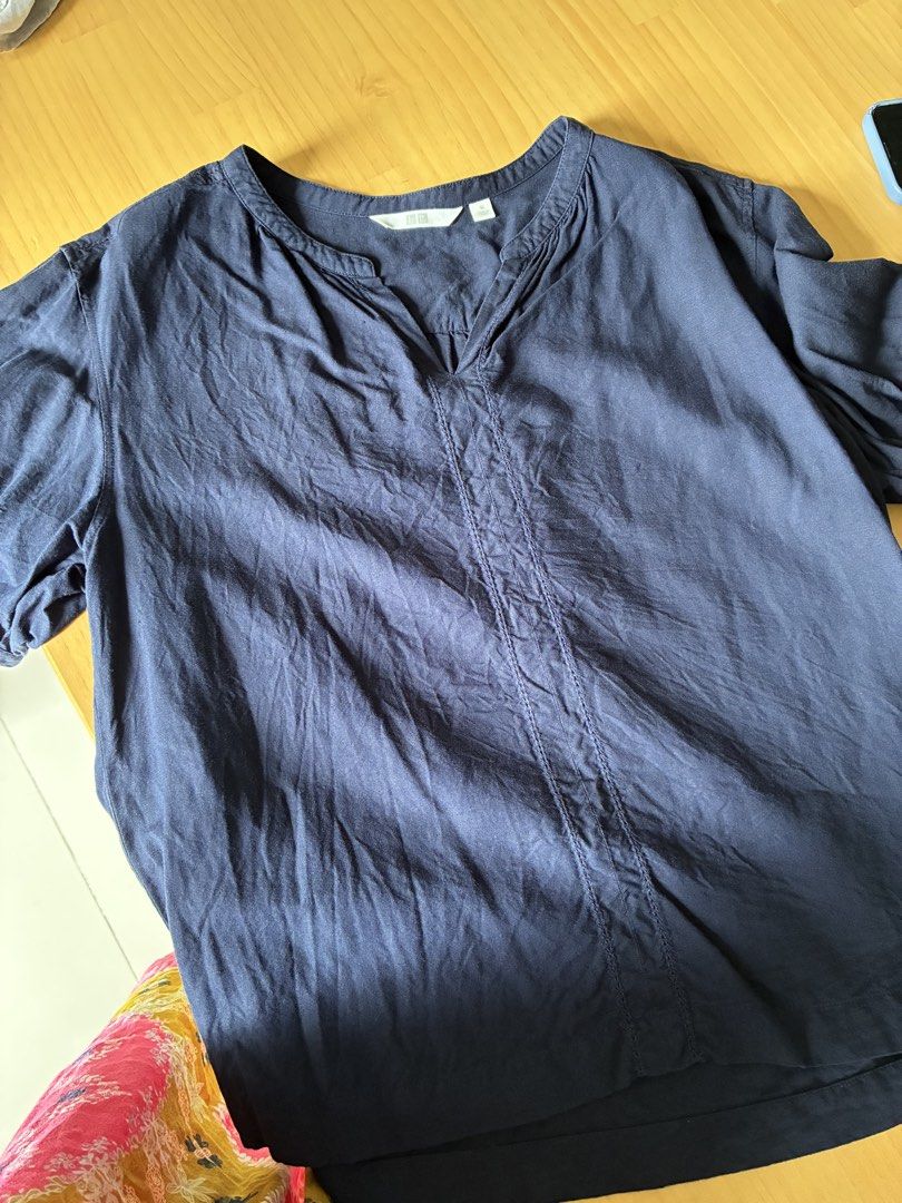 Uniqlo Linen Blend Navy Blue Blouse (Category: Blouses) located in Dasmarinas. Submitted by fermosaclothing (Listing ID 1467649932, Image 3). Description: .