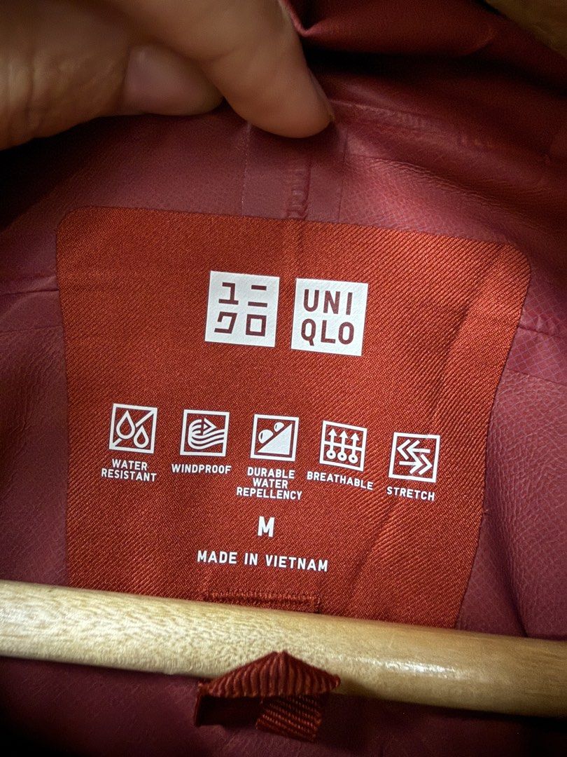 Uniqlo Men Blocktech Parka (Category: Coats, Jackets and Outerwear) located in Angeles City. Submitted by queenromero (Listing ID 1467757855, Image 2). Description: width: 22.5" length: 27".