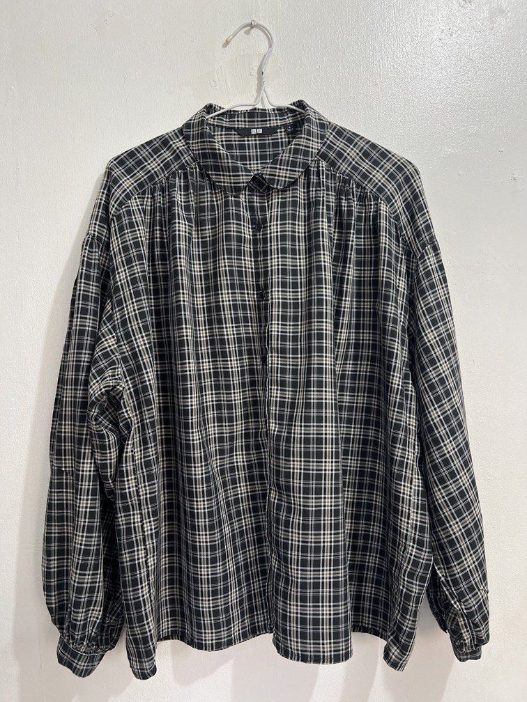 Uniqlo plaid longsleeve (Category: Longsleeves) located in Las Pinas. Submitted by gaeley (Listing ID 1467613610, Image 1). Description: super pretty rare item M on tag b: 26" armpit to armpit l: 26" boxy type.