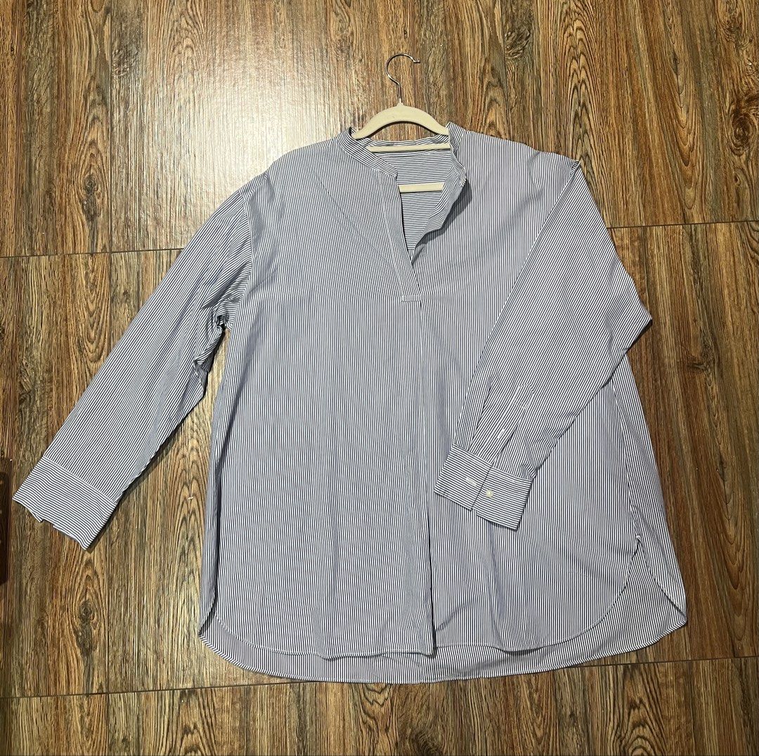 UNIQLO shirt top (Category: Longsleeves) located in San Jose del Monte. Submitted by senorita_wella (Listing ID 1467775761, Image 3). Description: .