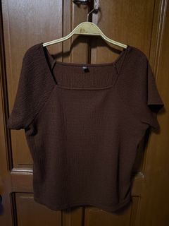 (Category: ) located in . Submitted by aprilluxcloset0812 (Listing ID 1467756708, Image 1). Description: .