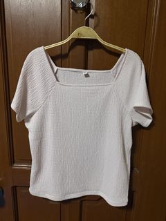 (Category: ) located in . Submitted by aprilluxcloset0812 (Listing ID 1467756865, Image 1). Description: .