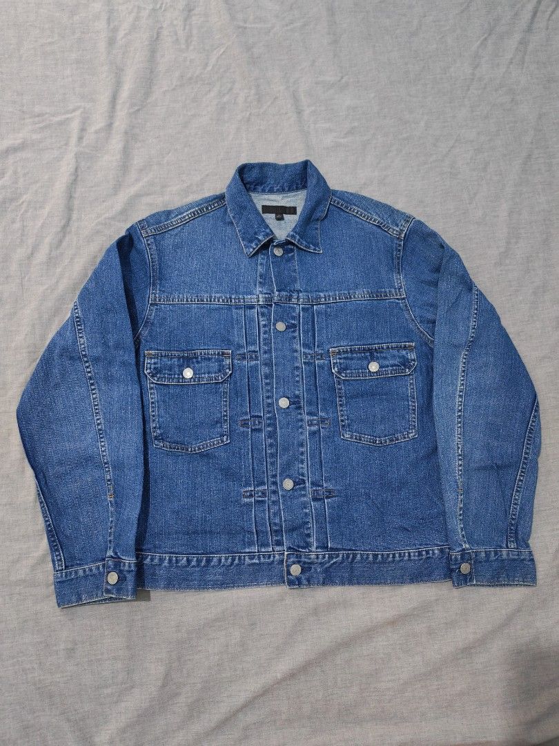 Uniqlo type II denim jacket (Category: Coats, Jackets and Outerwear) located in Baguio. Submitted by used_clothing2600 (Listing ID 1467608361, Image 1). Description: Uniqlo type II denim jacket size medium excellent condition pit to pit 22 length 25.5 shoulders 18 sleeve length 24.5 P 680.