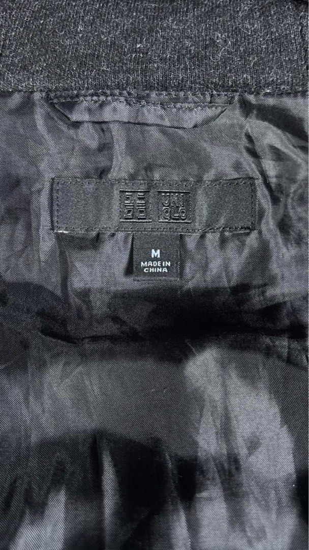 Uniqlo Wool Blend Down Hooded Jacket Grey Size M (Category: Coats, Jackets and Outerwear) located in Bacoor. Submitted by calvinmanzano13 (Listing ID 1467787831, Image 3). Description: - L = 22.5” | W = 20” - Color: Grey - Material: Wool blend shell with warm down filling - Closure: Zipper with front snap buttons - Pockets: Convenient pockets on both sides Notes: 🔥 Hand washed 🔥 Polished 🔥 Steam ironed.