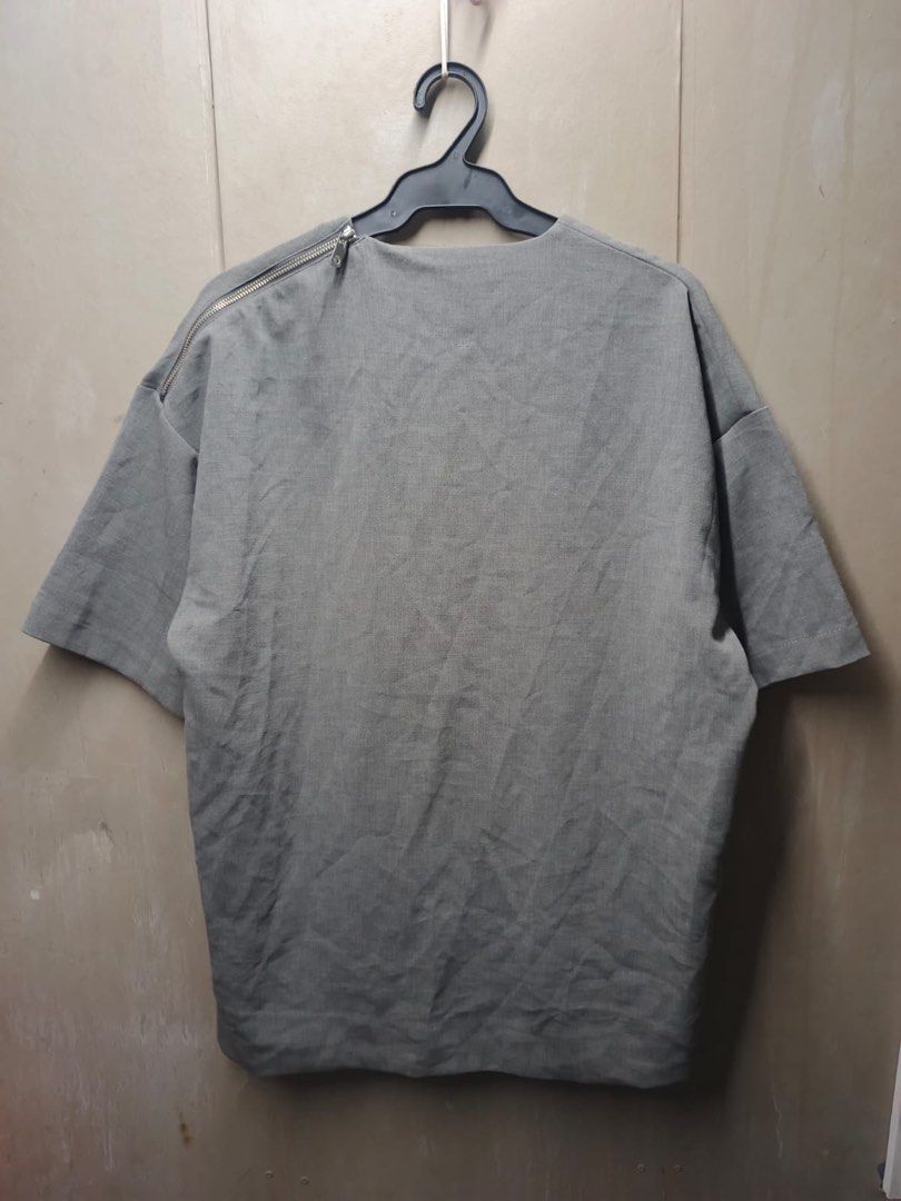 UNITED TOKYO (Category: Tshirts & Polo Shirts ) located in Dasmarinas. Submitted by jessputrages (Listing ID 1467778655, Image 2). Description: For sale United Tokyo Excellent condition No issue 1800 plus shipping fee Pm for more details.