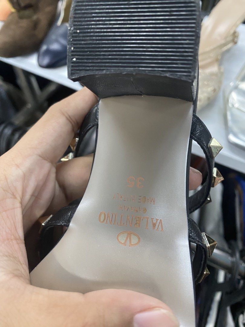 Valentino (Category: Sandals) located in Manila. Submitted by hell_market (Listing ID 1467657511, Image 3). Description: .
