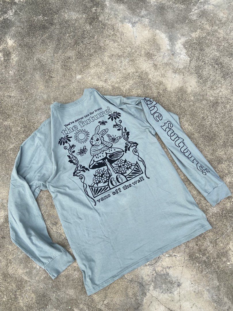 Vans Off The Wall 'The Future' Long Sleeve Tee (Category: Tshirts & Polo Shirts ) located in Tagbilaran City. Submitted by markjoseph59869 (Listing ID 1467730972, Image 2). Description: 🔥 Vans long sleeve🔥 📌Size L 📌Dimes 20.5/29 📌Cr 9.5/10 📌Good condi 📌Flaws stain not visible 📌See photos 400 Unli vouch unli Vc 😊 Loc Bohol 📌 Can do ship to everywhere 📬 Courier : JNT /LBC 🚚 MOP : Gcash.