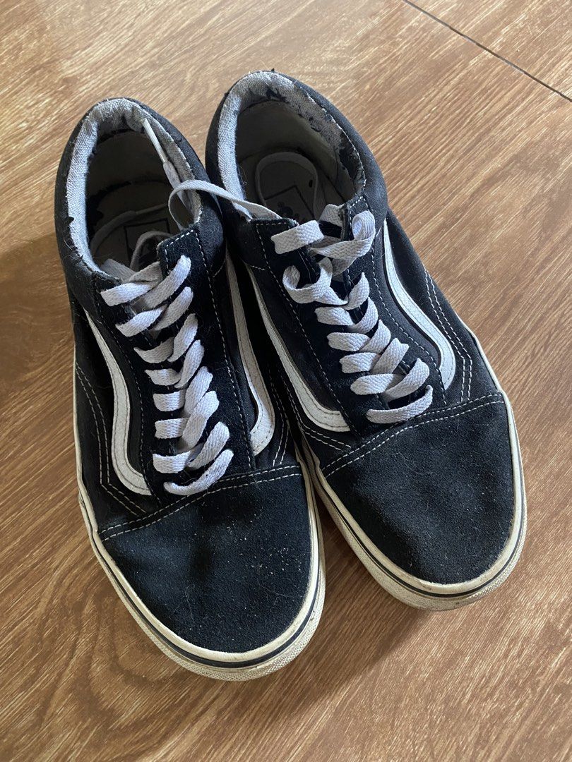 Vans Old Skool (Category: Sneakers) located in Antipolo. Submitted by pauuiieee (Listing ID 1467623775, Image 1). Description: .