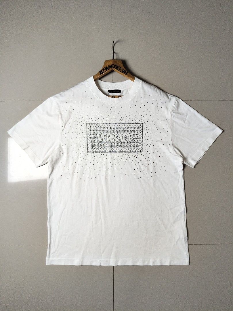 Versace Crystal (Category: Luxury Apparel) located in Ilagan. Submitted by goodsanddeals-a73c28 (Listing ID 1467697950, Image 1). Description: Excellent condition W - 23 L - 30 Missing some crystals.
