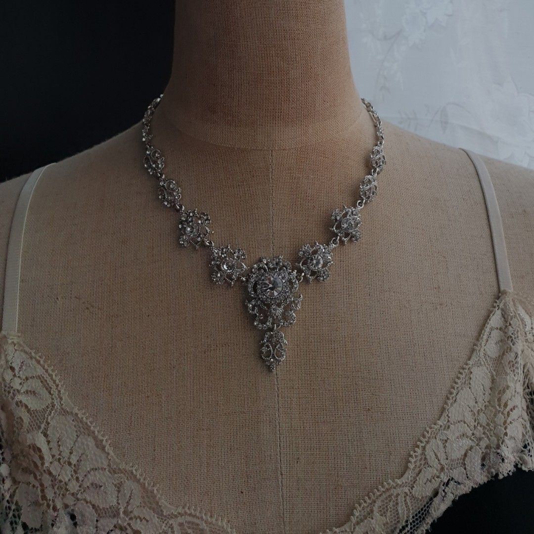 Victorian Statement Necklace (Category: Necklaces) located in Quezon City. Submitted by WasalakTwo (Listing ID 1467730641, Image 3). Description: Bought in Japan Good as new Excellent condition No missing rhinestones 44CM Open for delivery nationwide.