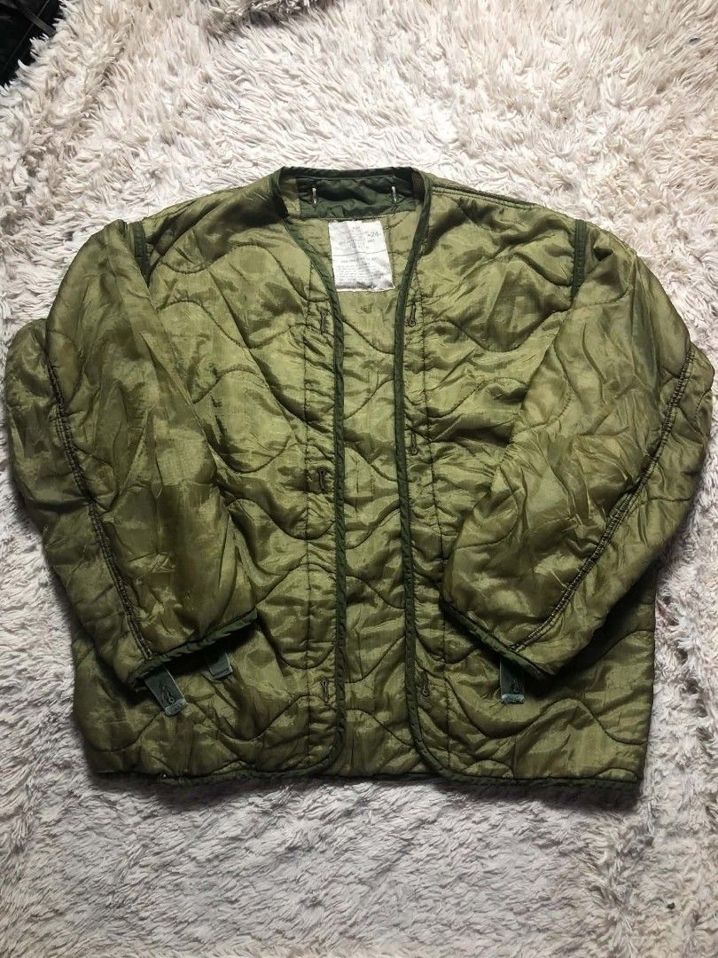 Vintage 1960's M65 field Liner jacket (Category: Coats, Jackets and Outerwear) located in Manila. Submitted by truecat.00a53a (Listing ID 1467742674, Image 1). Description: size large Good condition.