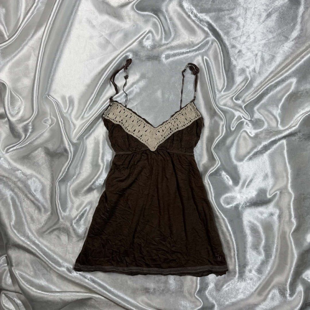 Vintage Abercrombie babydoll (Category: Announcements) located in Bacolod City. Submitted by antizero.6100 (Listing ID 1467766457, Image 1). Description: Excellent condition No flaws Need wash Size Large on tag Check each photo for details .