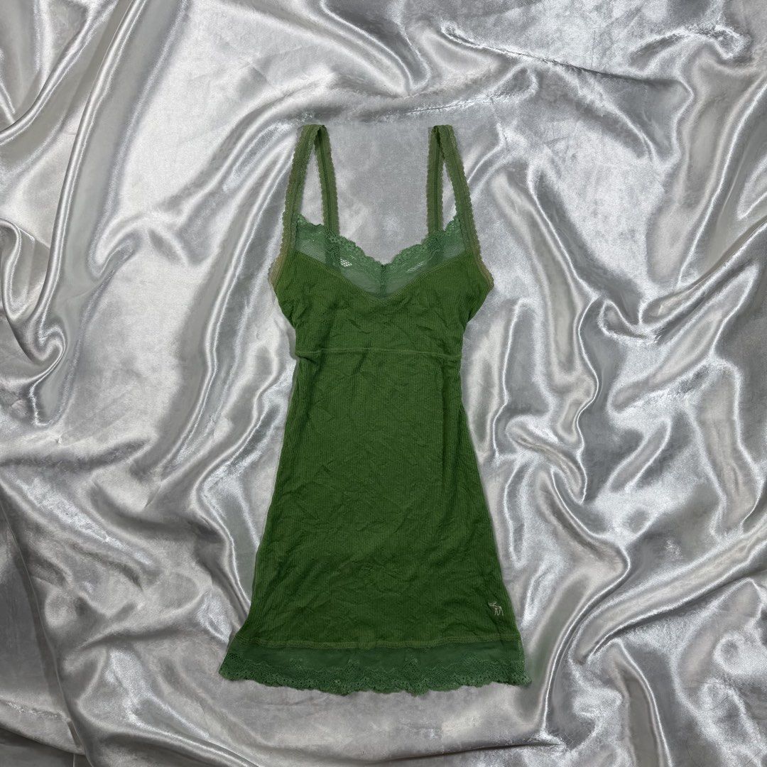 Vintage Abercrombie laced cami (Category: Announcements) located in Bacolod City. Submitted by antizero.6100 (Listing ID 1467767592, Image 1). Description: Excellent condition Need wash No flaws Size Small on tag Check each photo for details .