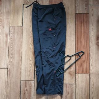 (Category: ) located in . Submitted by thriftinefolife (Listing ID 1467792160, Image 1). Description: .