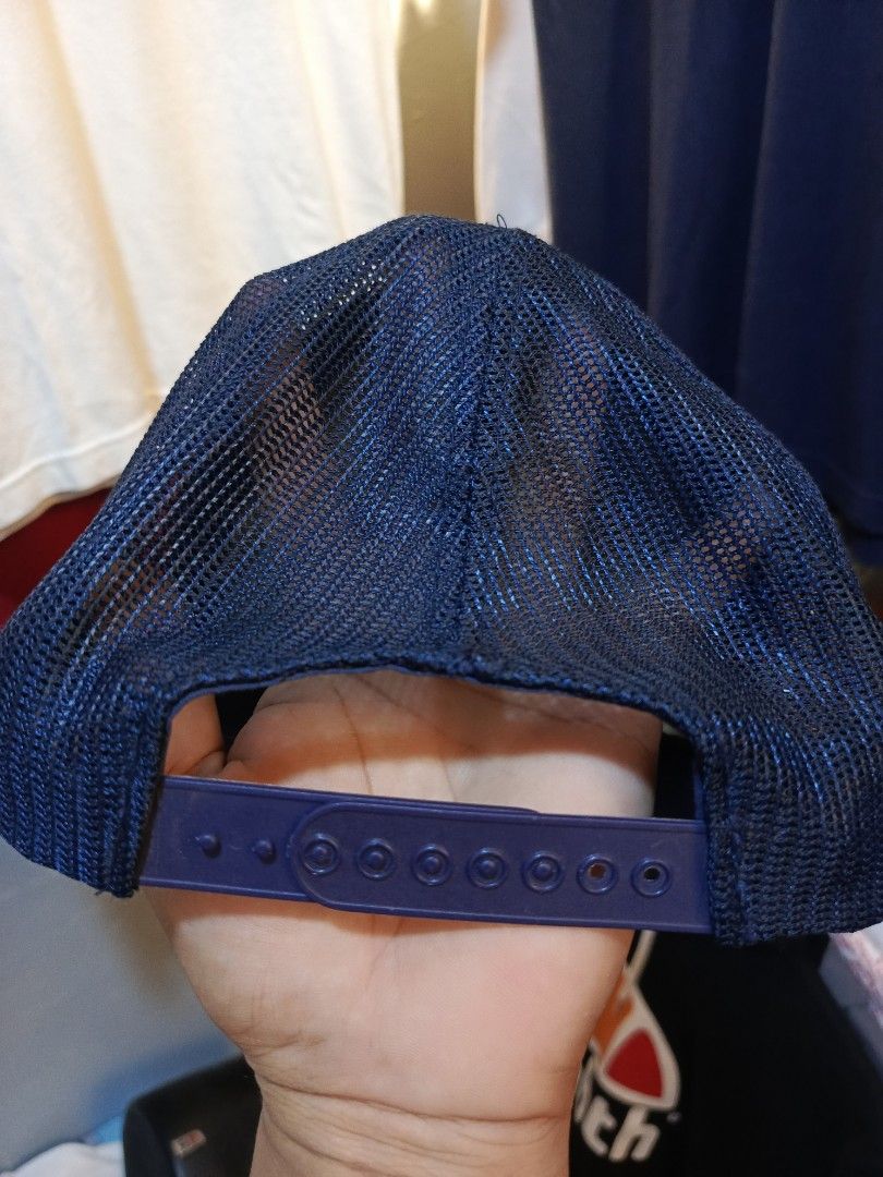 Vintage Athletic Headwear Snapback mesh Blue Plain (Category: Caps & Hats) located in San Francisco. Submitted by flipping_clothes (Listing ID 1467758424, Image 2). Description: ✅AUTHENTIC & Vintage 💯 ✅excellent as new ✅color rate 10/10 ✅one size fits all ✅excellent vintage sweatband ✅excellent mesh ✅excellent vintage snap ✅no issue,dead stock vintage.