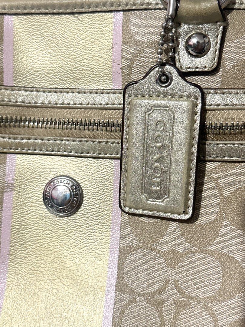 RUSH ‼️ VINTAGE COACH HAMPTON IN METALLIC LEATHER (Category: Luxury Bags & Wallets) located in Imus. Submitted by mallymer (Listing ID 1467671257, Image 2). Description: FS VINTAGE COACH HAMPTON IN METALLIC LEATHER ᵕ̈ 𓍼ོ spacious, can fit an iPad ⋆˙⟡ 𓍼ོ authentic, from japan ⋆˙⟡ 𓍼ོ maintained with leather conditioner ⋆˙⟡ 𓍼ོ frequently cleaned with leather cleaner ⋆˙⟡ 𑣲⋆ in good condition 𑣲⋆ good as everyday bag 𑣲⋆ rfs: into big bags na mee