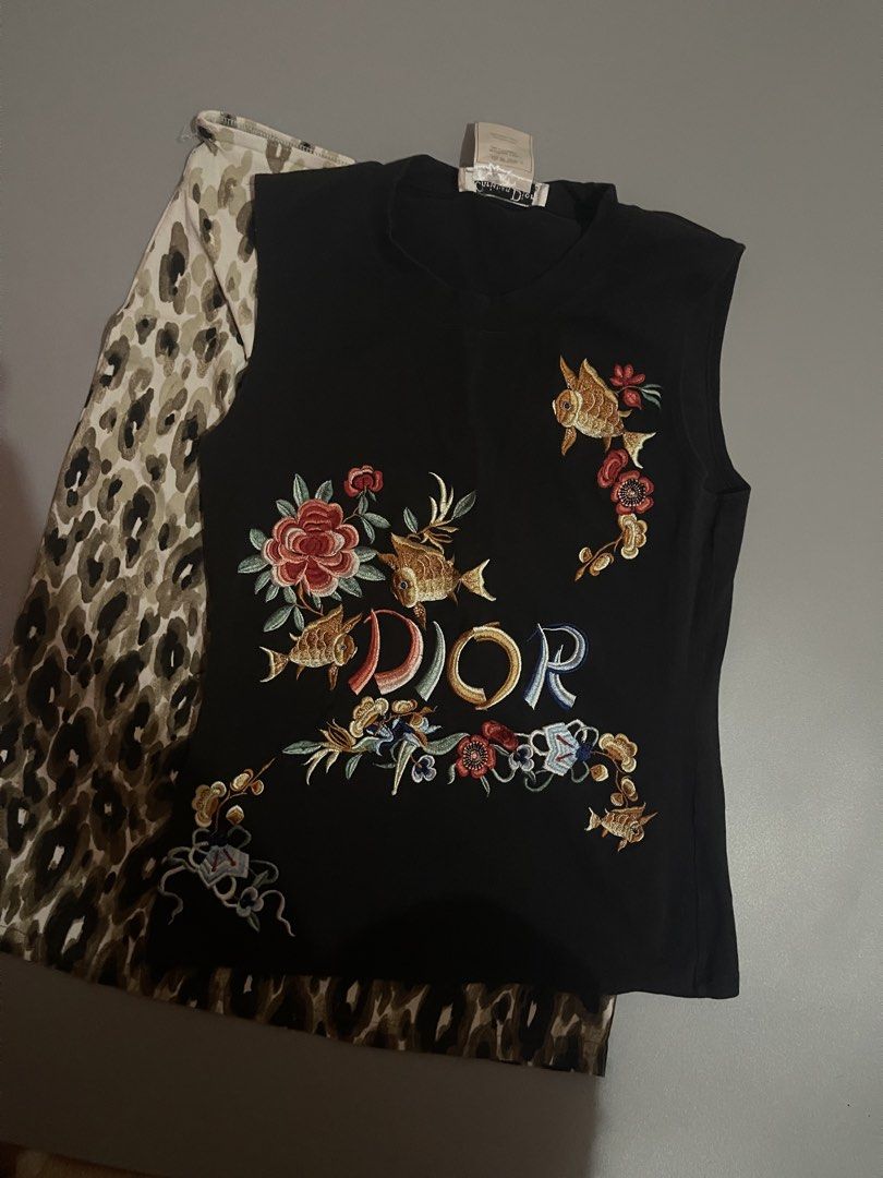 Vintage Dior Tank Top (Category: Activewear) located in Tuguegarao City. Submitted by elyks11 (Listing ID 1467745857, Image 1). Description: solid for pag vintage vibe.