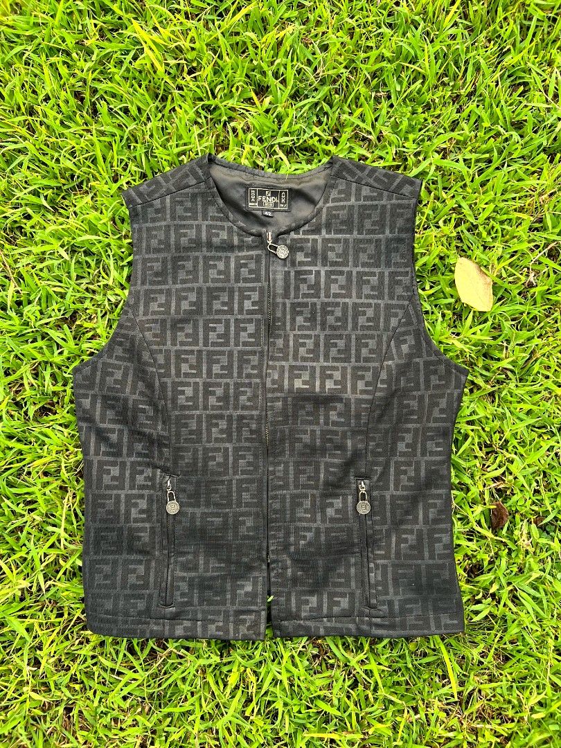 Vintage Fendi Monogram Vest (Category: Activewear) located in General Mariano Alvarez. Submitted by trifcloset (Listing ID 1467726024, Image 2). Description: Vintage Fendi Monogram Vest Size 42 9/10 Condition with flaws Please Browse photo's to see the details 2500+sf.