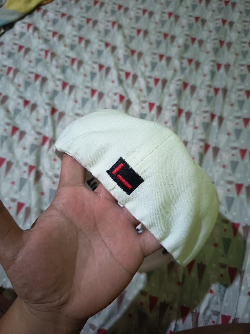 Vintage Fubu Close Cap (Category: Caps & Hats) located in Cuartero. Submitted by geobarredo (Listing ID 1467788889, Image 2). Description: Vintage Fubu Size 7 3/8 Excellent Condi Issue: Dm langs.
