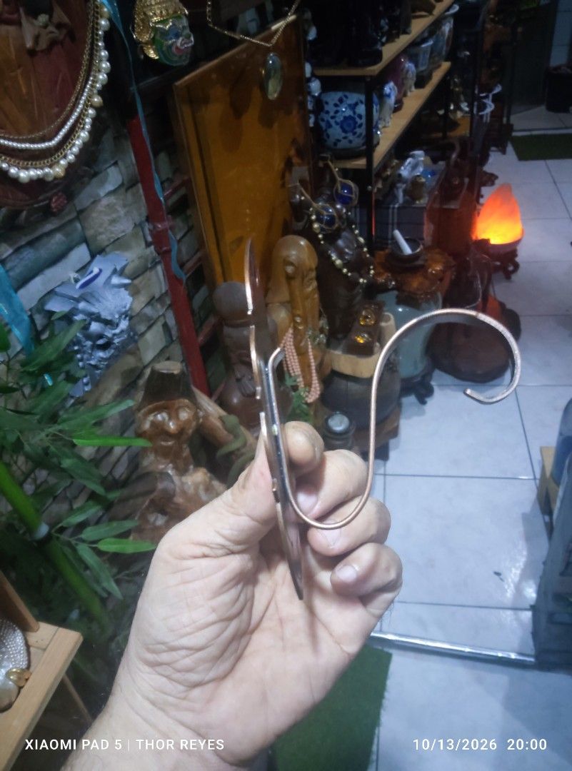 Vintage German Made Copper Hanging Wall Hook (Category: Wall Decor) located in Valenzuela. Submitted by mighthor0526 (Listing ID 1467741119, Image 3). Description: From West Germany No issue Payment thru Gcash or Abono by Lalamove rider Delivery by rider or shipping will be shouldered by the buyer Pm me if interested .