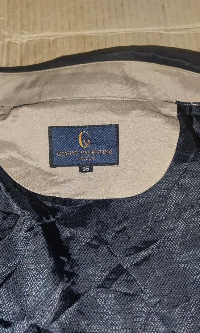 Vintage Gianni Valentino Harrington Jacket (Category: Announcements) located in General Santos City (Dadiangas). Submitted by thrifthing1 (Listing ID 1467770209, Image 3). Description: Vintage Gianni Valentino Harrington Jacket excellent condition no hidden issue Dimes 22.5W 28L.