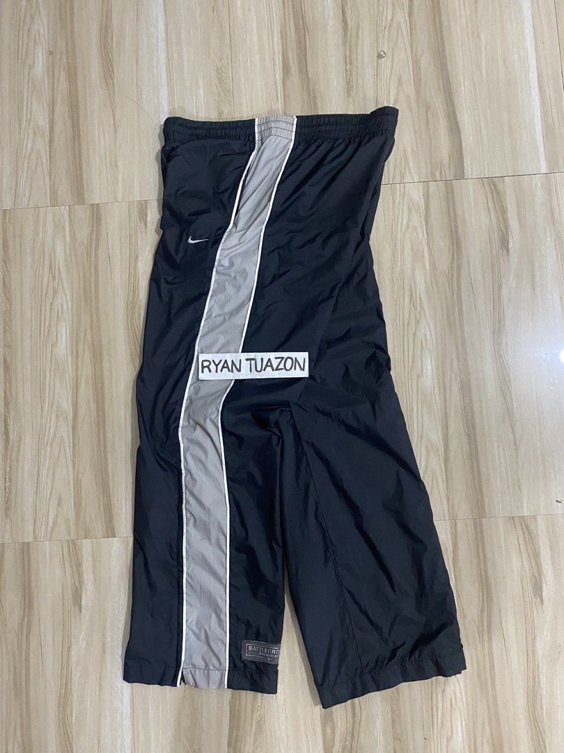 Vintage Nike Track pants with ankle Zip (Category: Joggers) located in Lubao. Submitted by thriftlangph (Listing ID 1467626154, Image 2). Description: 🏷P799 Vintage Nike Track Pants with Ankle Zip 32 to 36W x 41L 13 thigh 10.5 HEM 9.5/10 color rate Excellent Honest issue loose garter pero may tali naman.