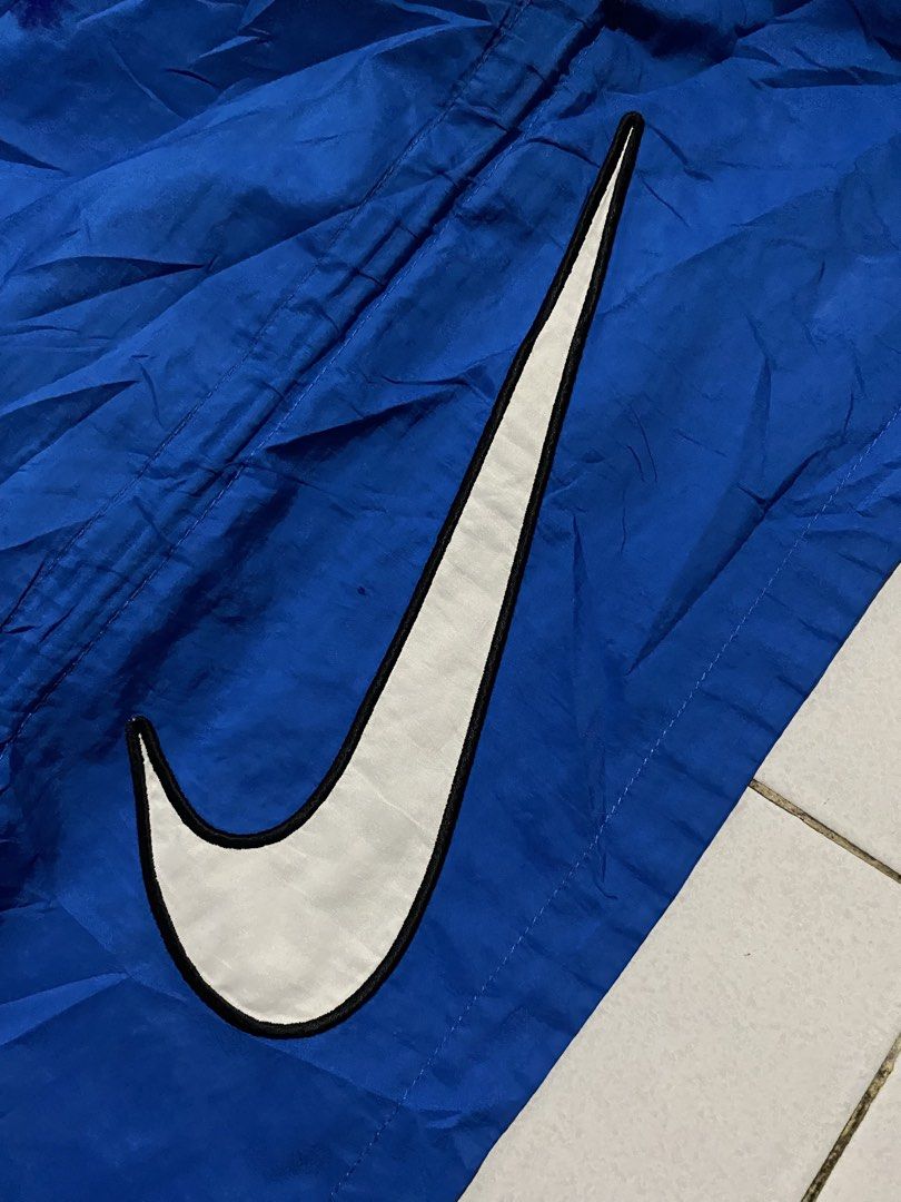 Vintage Nike Windbreaker (Category: Coats, Jackets and Outerwear) located in Cebu City. Submitted by rustyyyyy. (Listing ID 1467656352, Image 3). Description: W 23 L 30.
