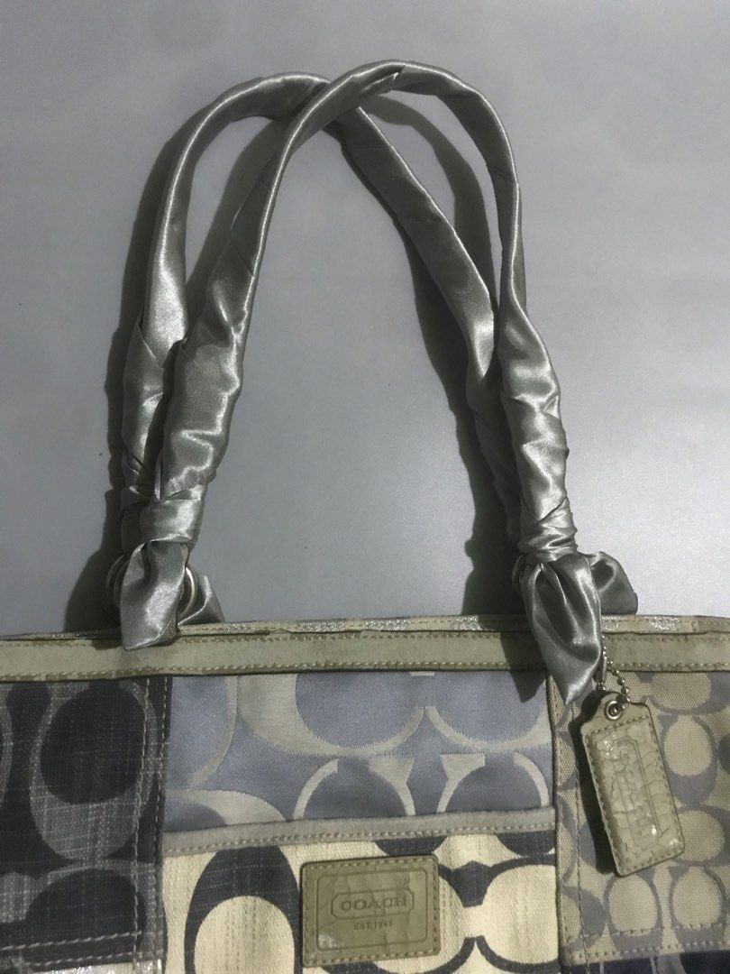 Vintage Patchwork Coach Tote Bag (Category: Tote Bags) located in Bulacan. Submitted by bleue.finds (Listing ID 1467684518, Image 3). Description: Vintage Patchwork Coach Tote Bag - size medium - with twilly handles - minor flaws since vintage - in good condition .