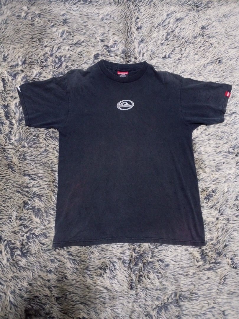 vintage quicksilver (Category: Tshirts & Polo Shirts ) located in Manila. Submitted by pagatpatan59259 (Listing ID 1467708310, Image 1). Description: vintage quicksilver size: L on tag Price: 850.