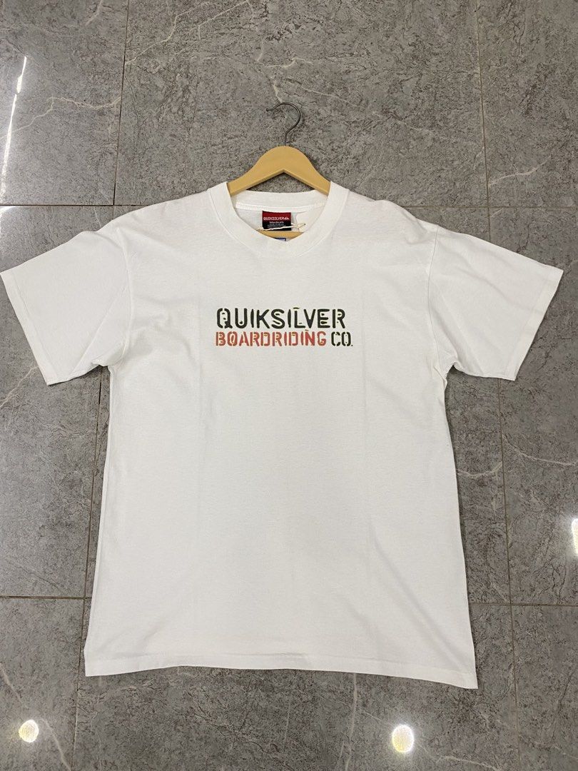 Vintage QuikSilver (Category: Tshirts & Polo Shirts ) located in Quezon City. Submitted by janrey0402 (Listing ID 1467684872, Image 1). Description: Size Large Dimensions 21 Width x 28 Length Excellent Condition Color Rate 9.5/10 No Issue Ready to Wear.
