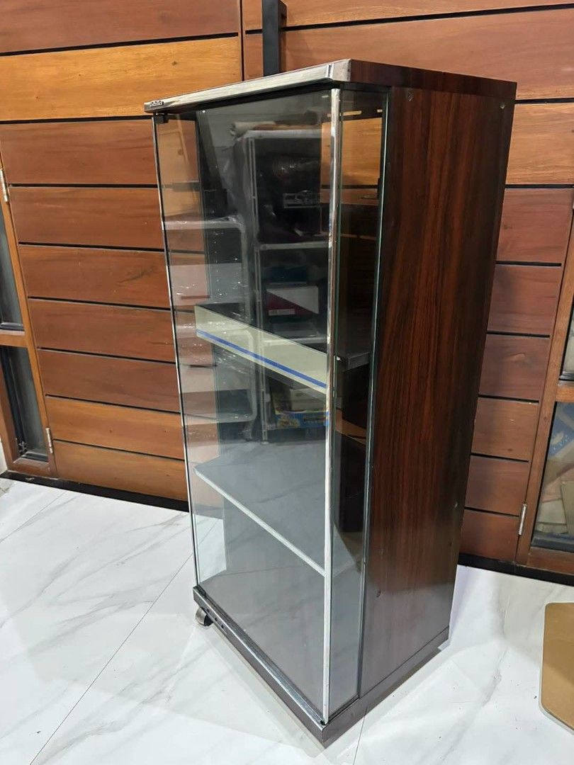 Vintage Rare Technics SH-615 Tower Audio Rack (Category: Other Audio Equipment) located in Quezon City. Submitted by dannikkishoppe2 (Listing ID 1467641461, Image 3). Description: Vintage Rare Technics SH-615 Tower Audio Rack ‼️₱6500‼️ *for component stereo equipments *glass front door *cassette storage rack *built-in caster wheels *with headphone and microphone jacks *good condition W19.5in x D16in x H47.5in Please manage your expectations as th