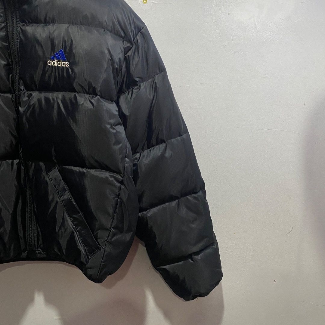 Vintage Y2k adidas Puffer Down Jacket M/L (Category: Coats, Jackets and Outerwear) located in Antipolo. Submitted by bentakahitanoano (Listing ID 1467784211, Image 3). Description: Still in good condition No issue despite the age Best fit medium large Boxy fit Pit to pit 23 Length 24.