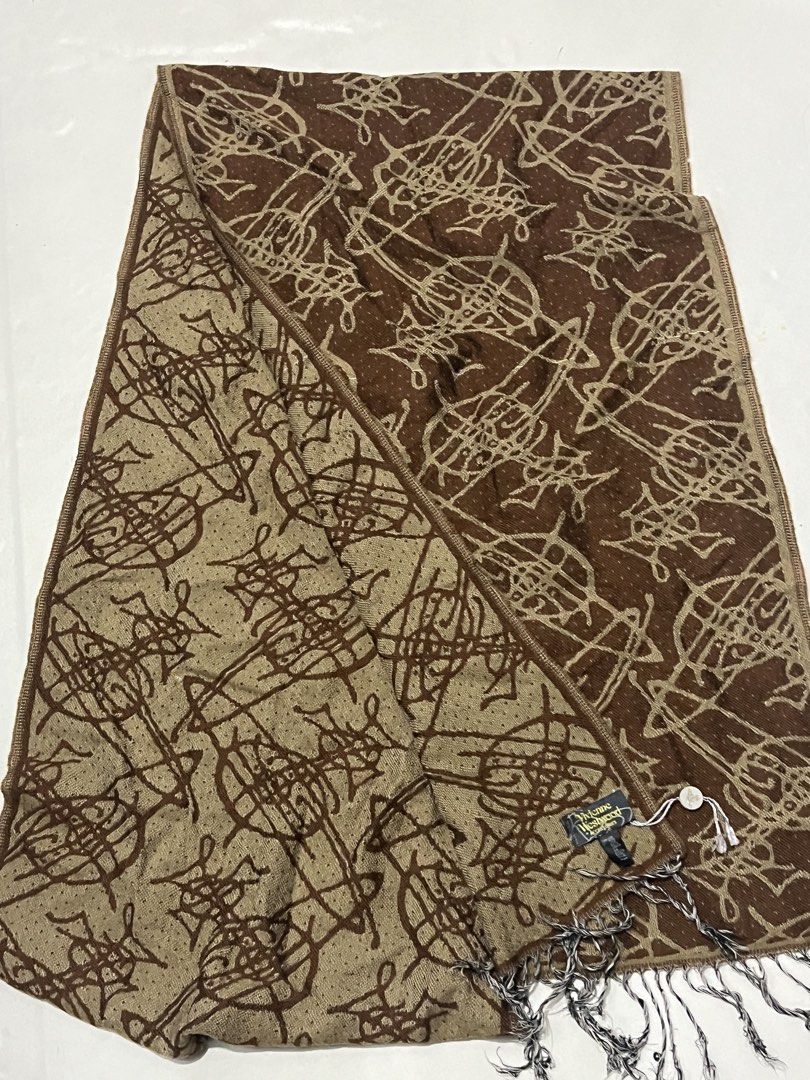 Vivienne Westwood (Category: Luxury Accessories) located in Caloocan City. Submitted by thriftspectrum (Listing ID 1467605208, Image 1). Description: .