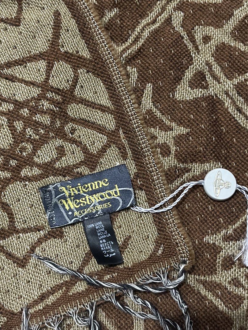 Vivienne Westwood (Category: Luxury Accessories) located in Caloocan City. Submitted by thriftspectrum (Listing ID 1467605208, Image 2). Description: .