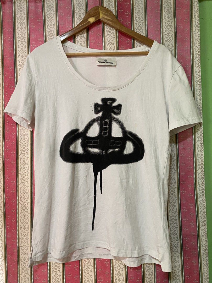 VIVIENNE WESTWOOD (Category: Tshirts & Polo Shirts ) located in Manila. Submitted by marvindathrifts2023 (Listing ID 1467688259, Image 1). Description: .